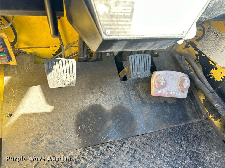 image for item OF9146 Hyster H155XL  forklift