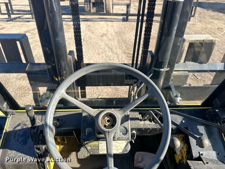 image for item OF9146 Hyster H155XL  forklift