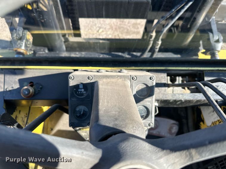 image for item OF9146 Hyster H155XL  forklift