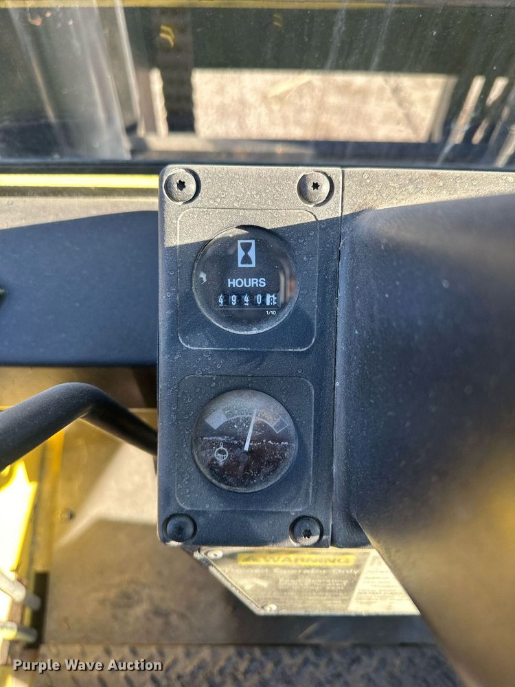 image for item OF9146 Hyster H155XL  forklift