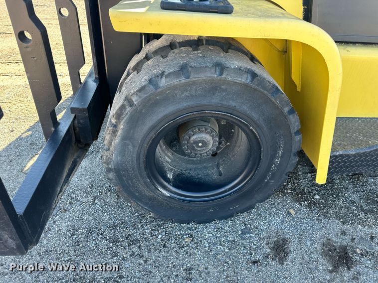 image for item OF9146 Hyster H155XL  forklift