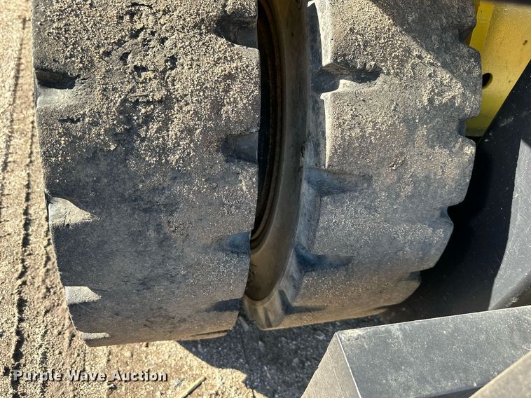 image for item OF9146 Hyster H155XL  forklift