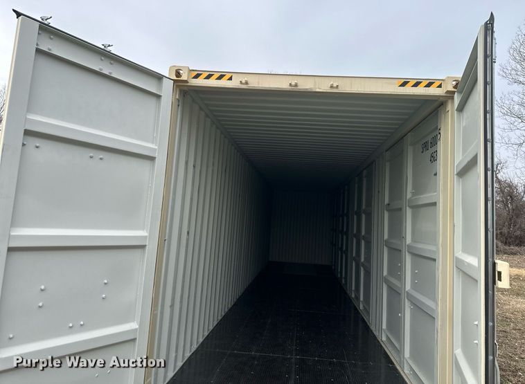 image for item OF9217 2023 CIMC CB45-86-05  40' 5 door shipping container