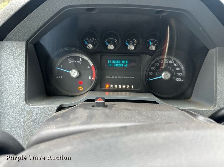 image for item OF9218 2014 Ford F550 Super Duty  dump flatbed truck