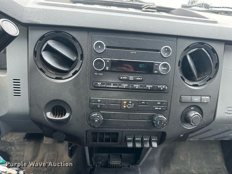 image for item OF9218 2014 Ford F550 Super Duty  dump flatbed truck