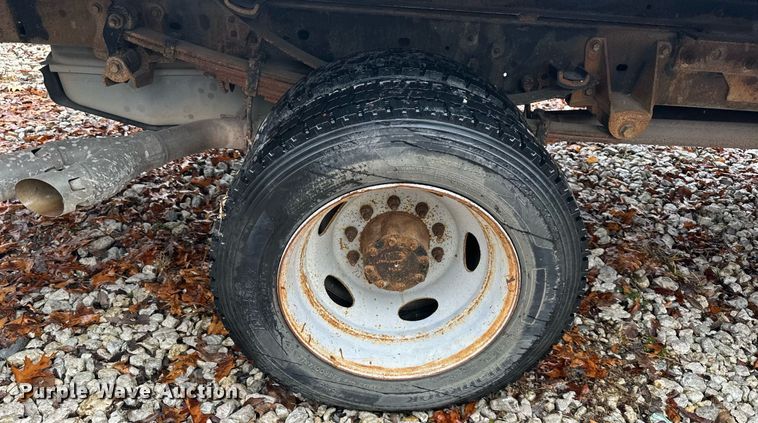 image for item OF9218 2014 Ford F550 Super Duty  dump flatbed truck