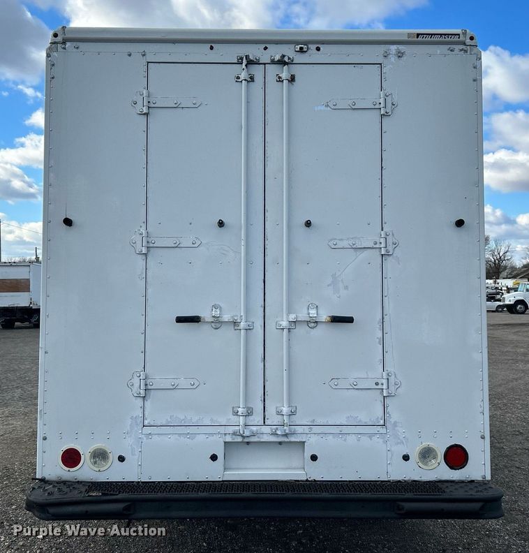 image for item OI9501 2018 Freightliner MT45 refrigerated delivery van