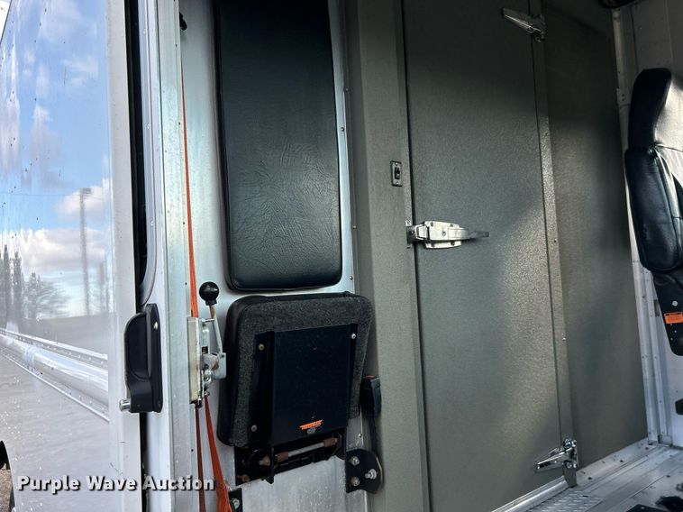 image for item OI9501 2018 Freightliner MT45 refrigerated delivery van