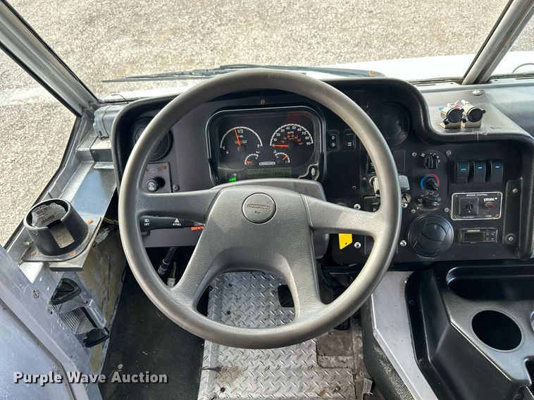 image for item OI9501 2018 Freightliner MT45 refrigerated delivery van