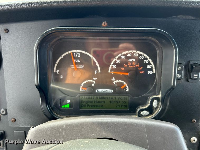 image for item OI9501 2018 Freightliner MT45 refrigerated delivery van