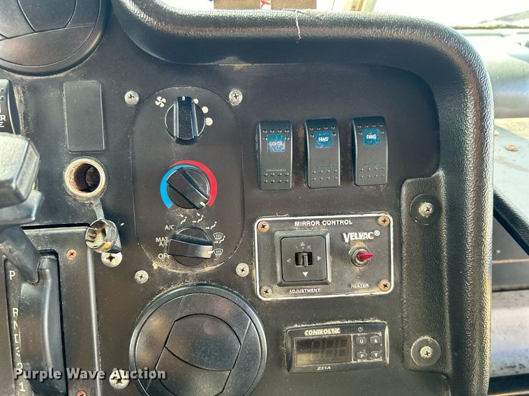 image for item OI9501 2018 Freightliner MT45 refrigerated delivery van