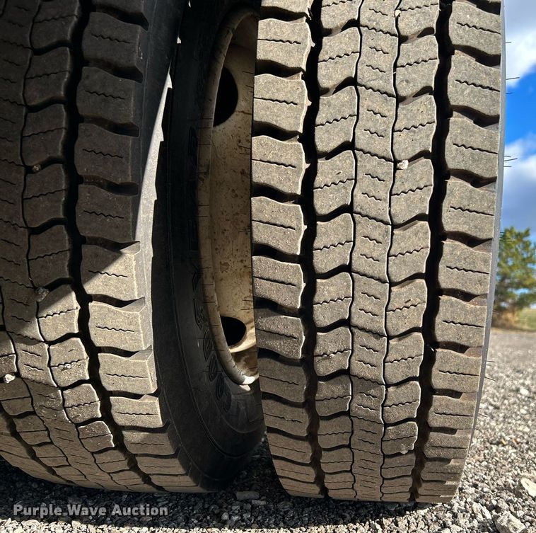 image for item OI9501 2018 Freightliner MT45 refrigerated delivery van