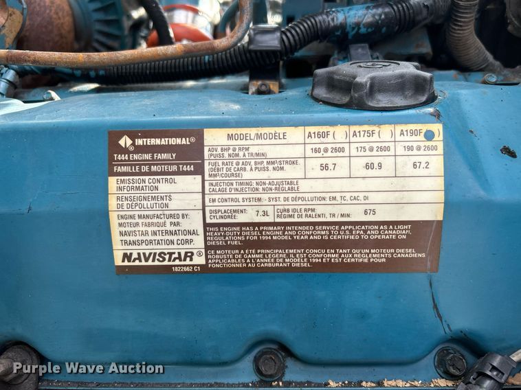 image for item OI9504 1995 International  4700 flatbed truck