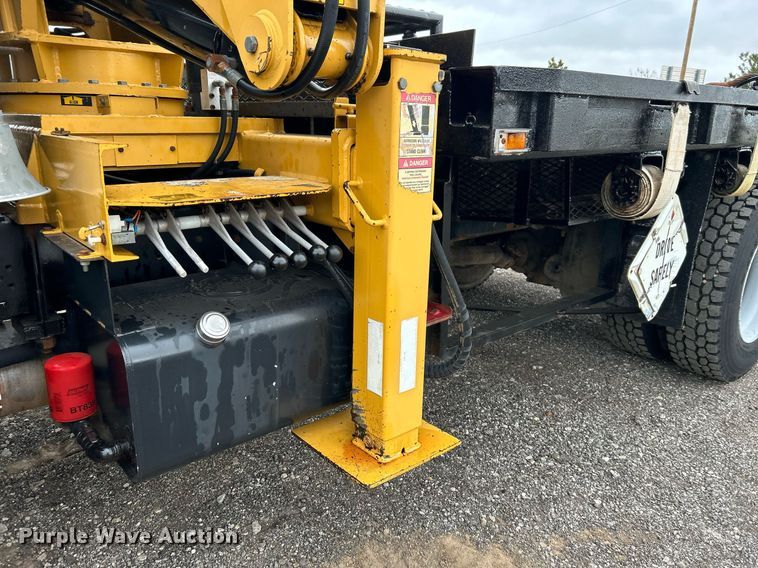 image for item OM9231 1995 Chevrolet  Kodiak  crane truck