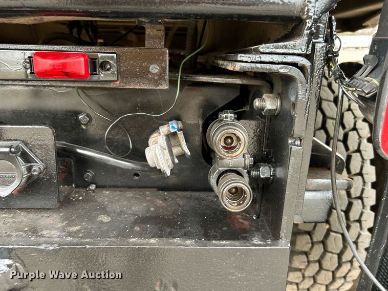 image for item OM9231 1995 Chevrolet  Kodiak  crane truck