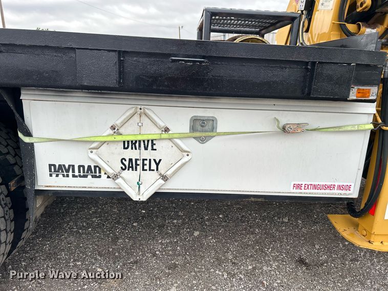 image for item OM9231 1995 Chevrolet  Kodiak  crane truck