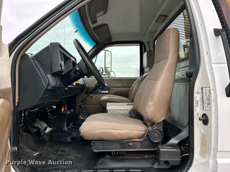 image for item OM9231 1995 Chevrolet  Kodiak  crane truck