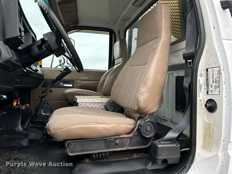 image for item OM9231 1995 Chevrolet  Kodiak  crane truck