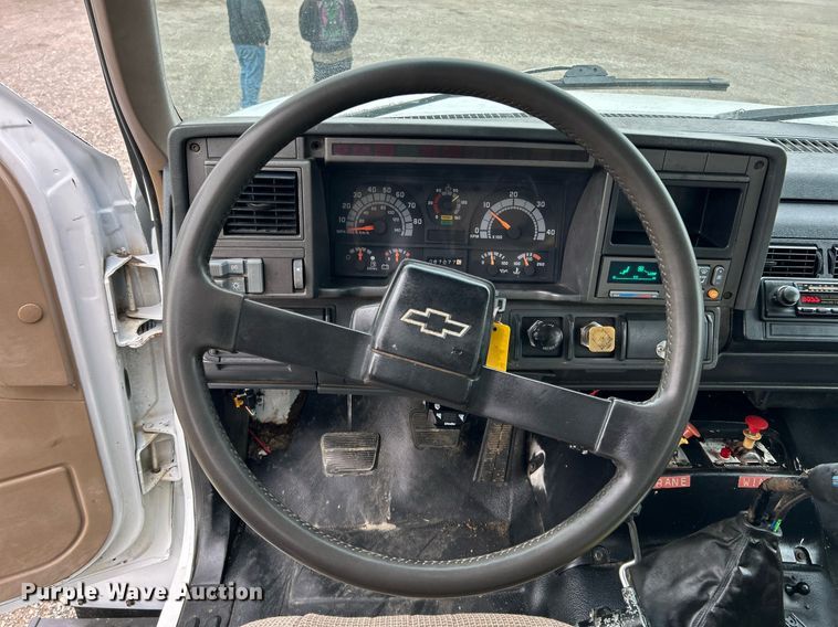 image for item OM9231 1995 Chevrolet  Kodiak  crane truck