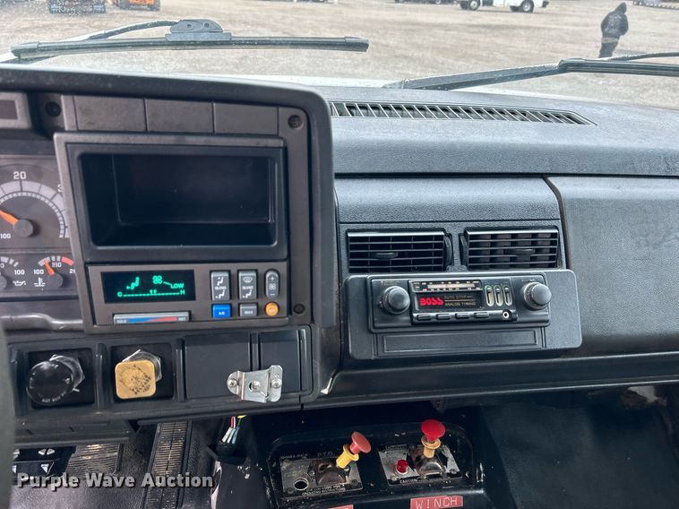 image for item OM9231 1995 Chevrolet  Kodiak  crane truck