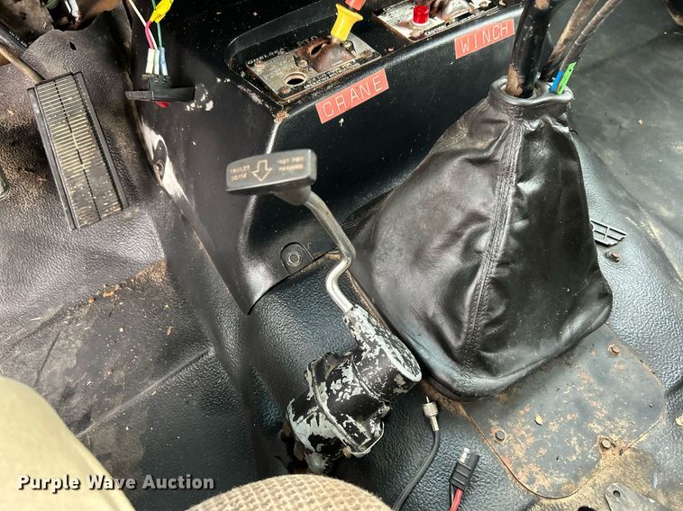 image for item OM9231 1995 Chevrolet  Kodiak  crane truck