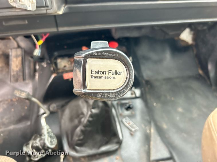 image for item OM9231 1995 Chevrolet  Kodiak  crane truck