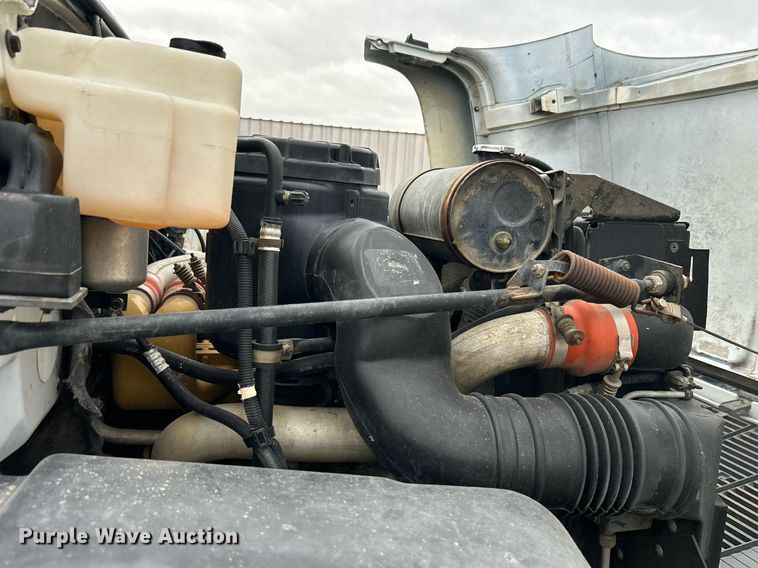 image for item OM9231 1995 Chevrolet  Kodiak  crane truck