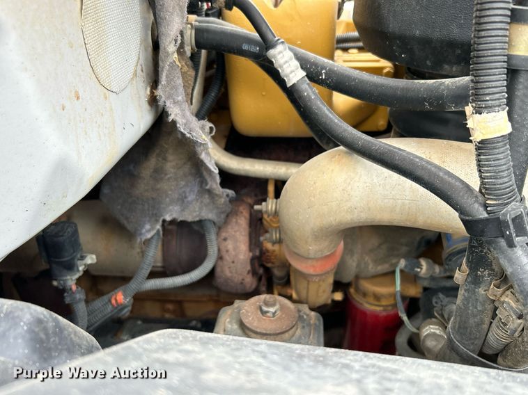 image for item OM9231 1995 Chevrolet  Kodiak  crane truck