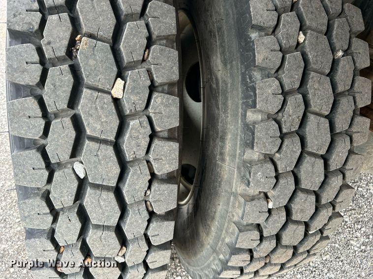 image for item OM9231 1995 Chevrolet  Kodiak  crane truck