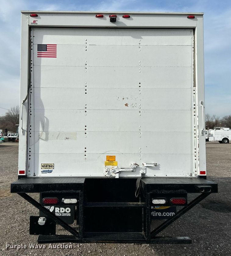 image for item OM9234 2016 Ford F650 Super Duty box truck