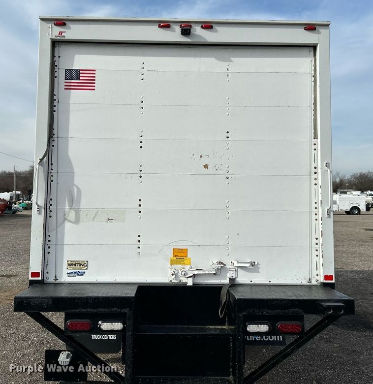 image for item OM9234 2016 Ford F650 Super Duty box truck