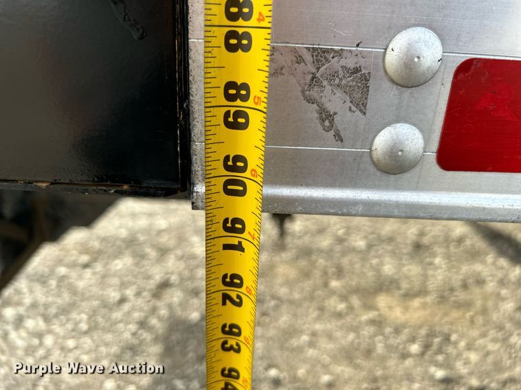 image for item OM9234 2016 Ford F650 Super Duty box truck