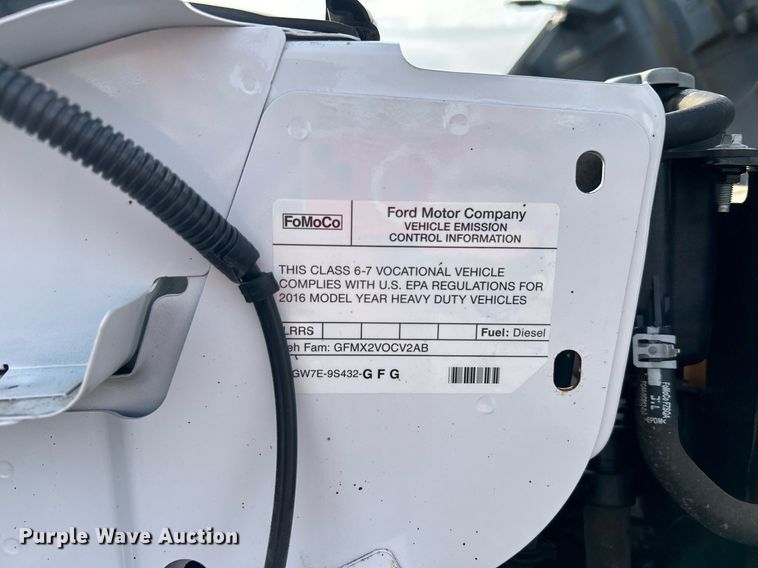 image for item OM9234 2016 Ford F650 Super Duty box truck