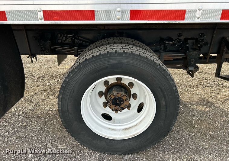 image for item OM9234 2016 Ford F650 Super Duty box truck