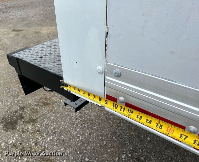 image for item OM9235 2016 Ford F650 Super Duty box truck