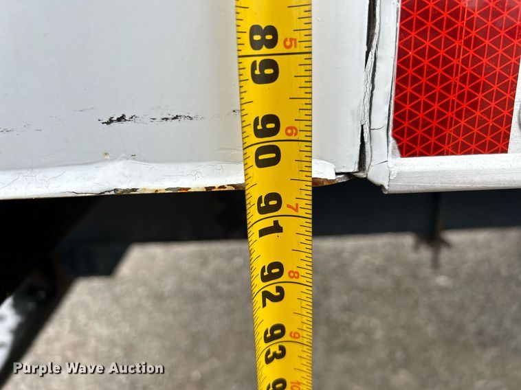 image for item OM9235 2016 Ford F650 Super Duty box truck