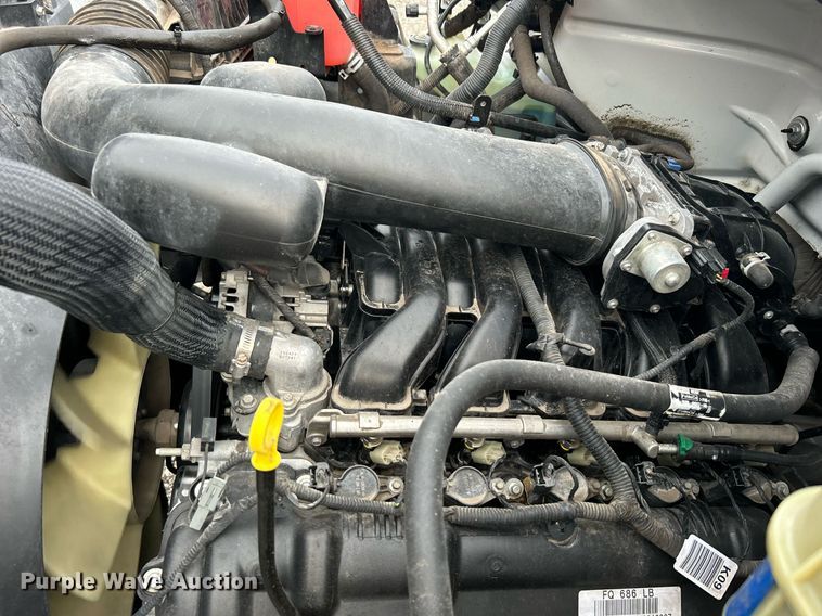 image for item OM9235 2016 Ford F650 Super Duty box truck