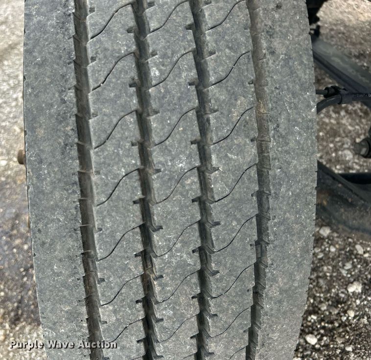 image for item OM9235 2016 Ford F650 Super Duty box truck