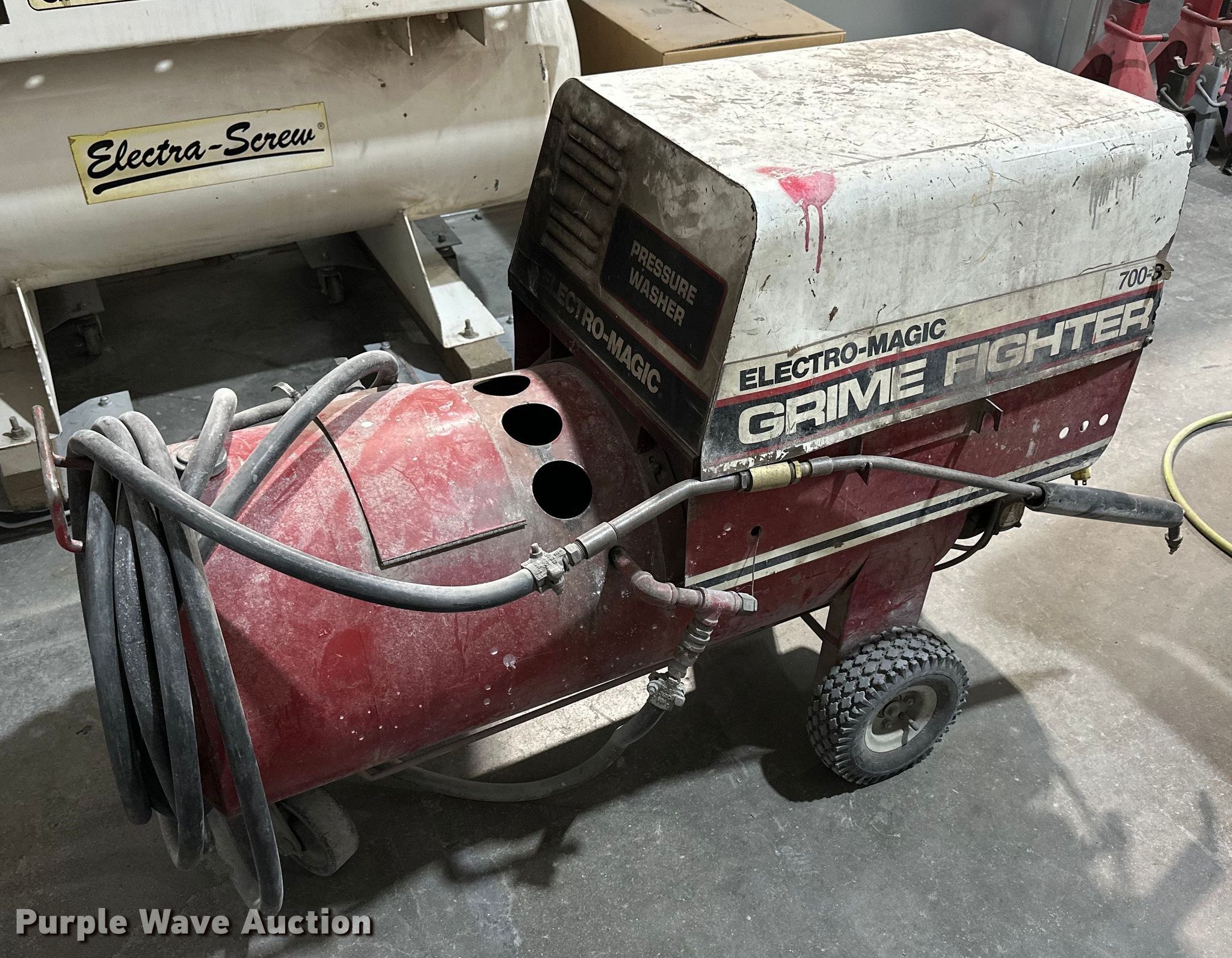 ElectroMagic Grime Fighter 7003 pressure washer in Hays, KS Item