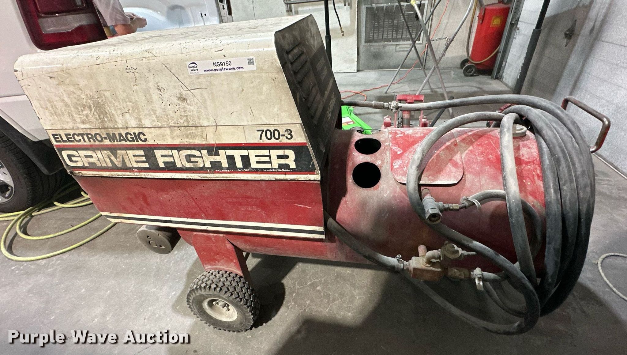 ElectroMagic Grime Fighter 7003 pressure washer in Hays, KS Item
