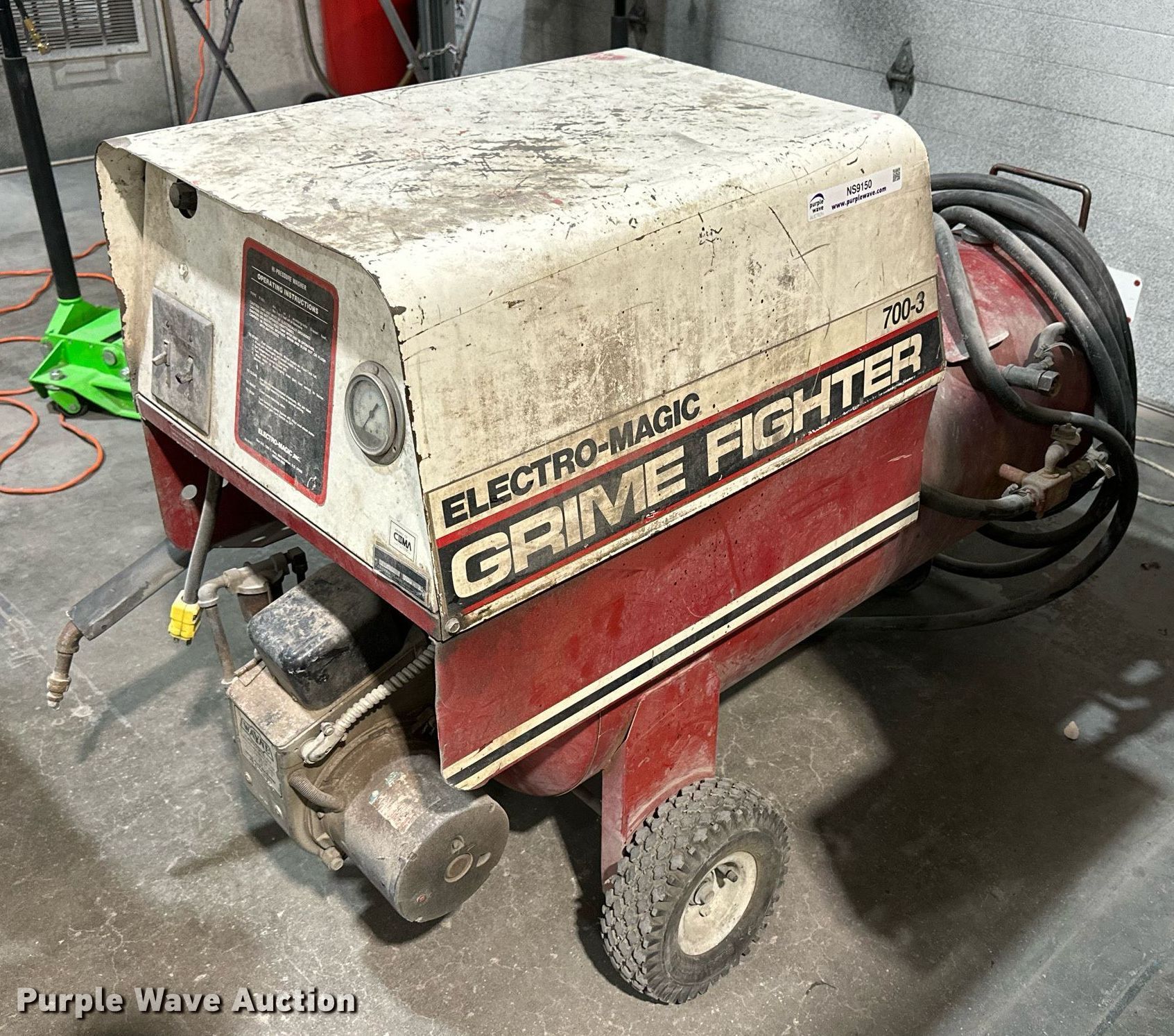 ElectroMagic Grime Fighter 7003 pressure washer in Hays, KS Item