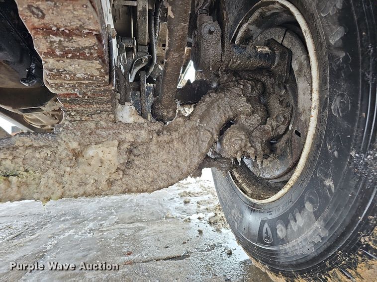 image for item DK0493 1997 Ford LT8000  dump truck