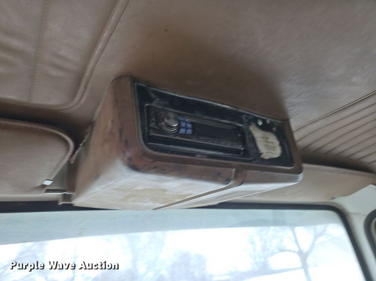 image for item DK0493 1997 Ford LT8000  dump truck