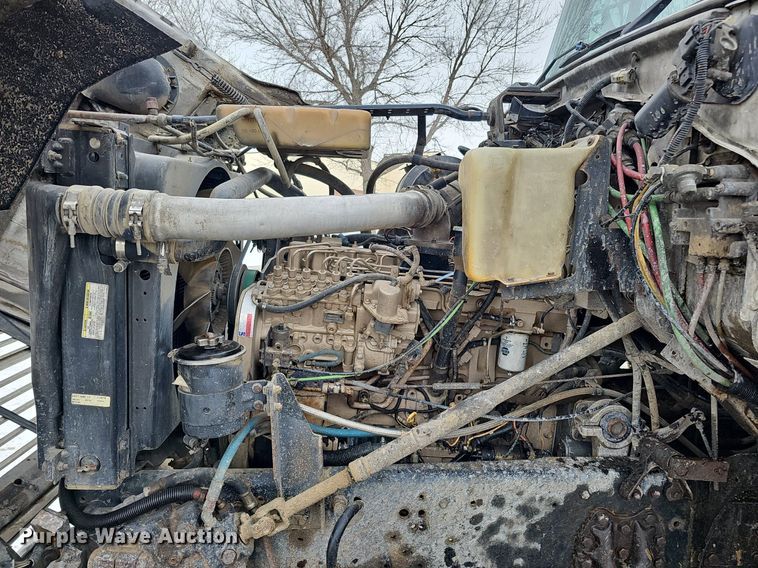 image for item DK0493 1997 Ford LT8000  dump truck