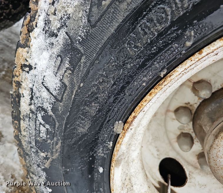 image for item DK0493 1997 Ford LT8000  dump truck