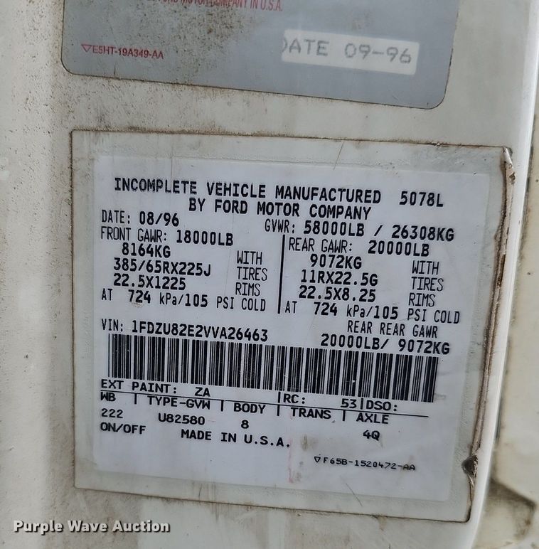 image for item DK0493 1997 Ford LT8000  dump truck