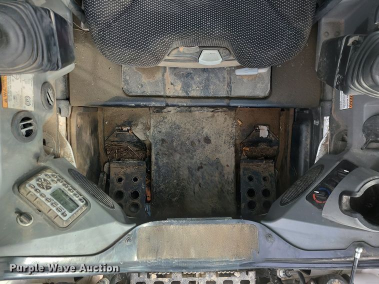 image for item DN8250 2020 Bobcat T770  tracked skid steer loader