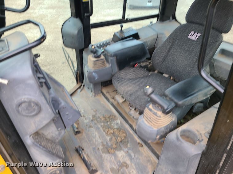 image for item DN8264 2014 Caterpillar D6K2 XL  dozer