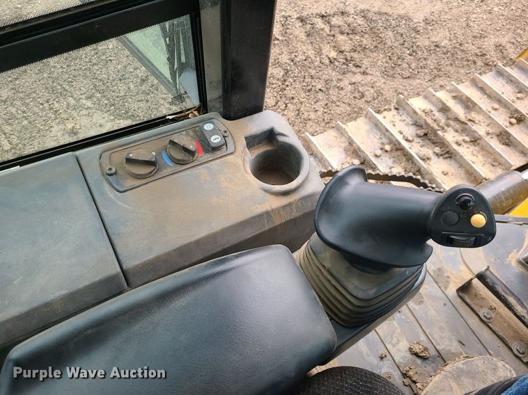 image for item DN8264 2014 Caterpillar D6K2 XL  dozer