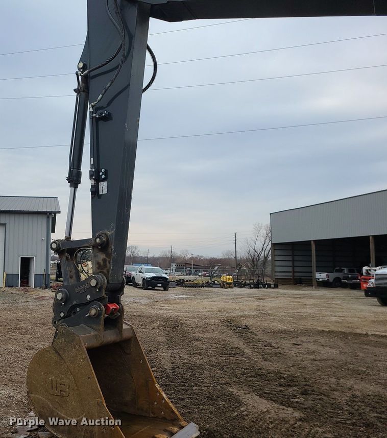 image for item DN8265 2022 John Deere 200G  excavator